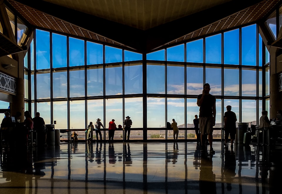 Terminal aérea donde se ejecutan traslados ejecutivos con seguridad privada